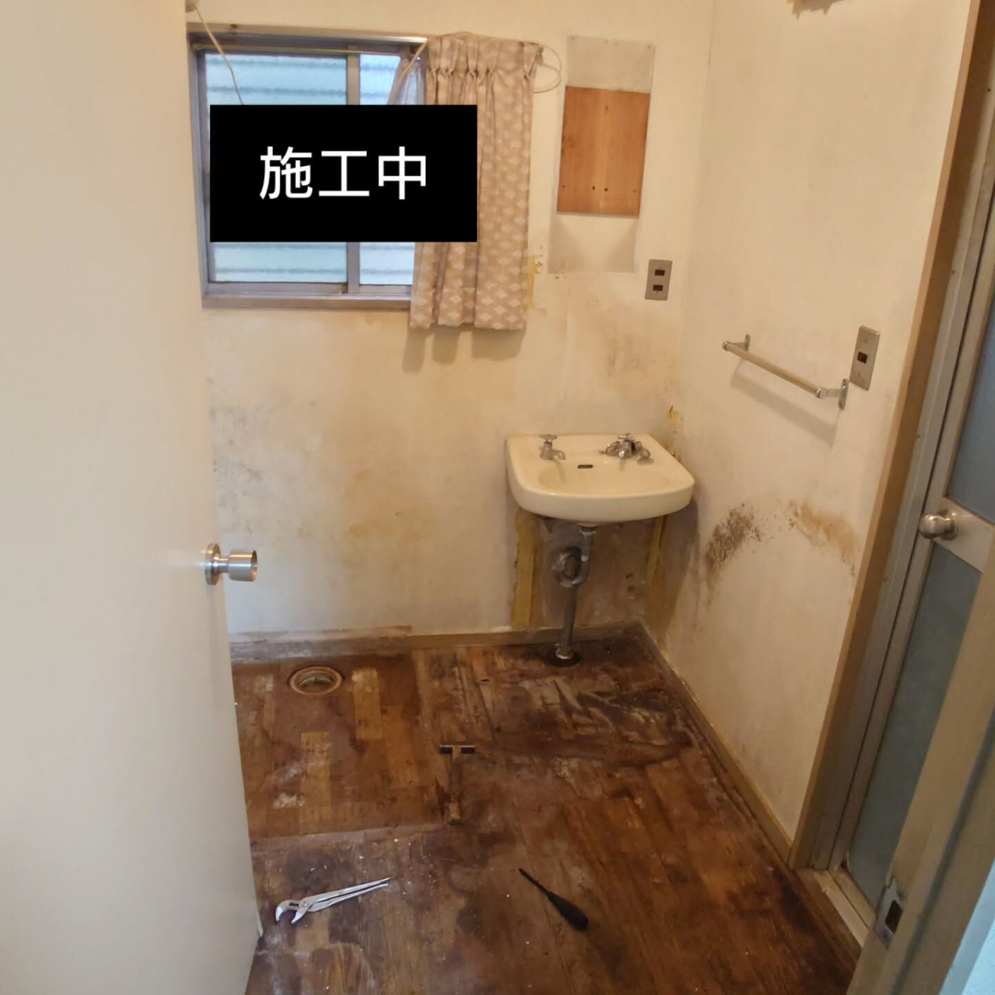 入間市で洗面室の改修工事を行いました